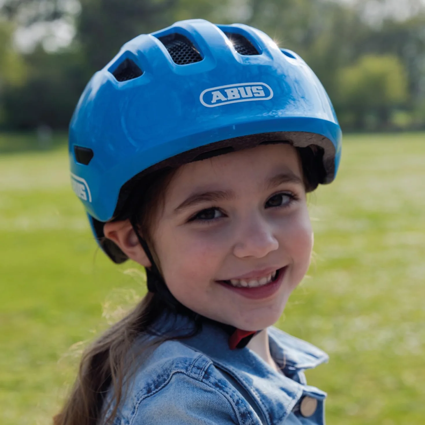 ABUS Casco per bambini Smiley 3.0 casco da bici con calzata bassa design a misura di bambino