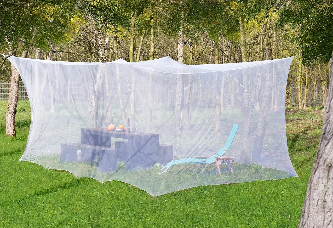 Infactory Parasole e coperture da Campeggio - zanzariera: Zanzariera XXL per Interni ed Esterni, 300 x 500 x 250 cm, Maglia 220, Bianca (per terrazza, Rete Anti-zanzare Balcone, Tenda)