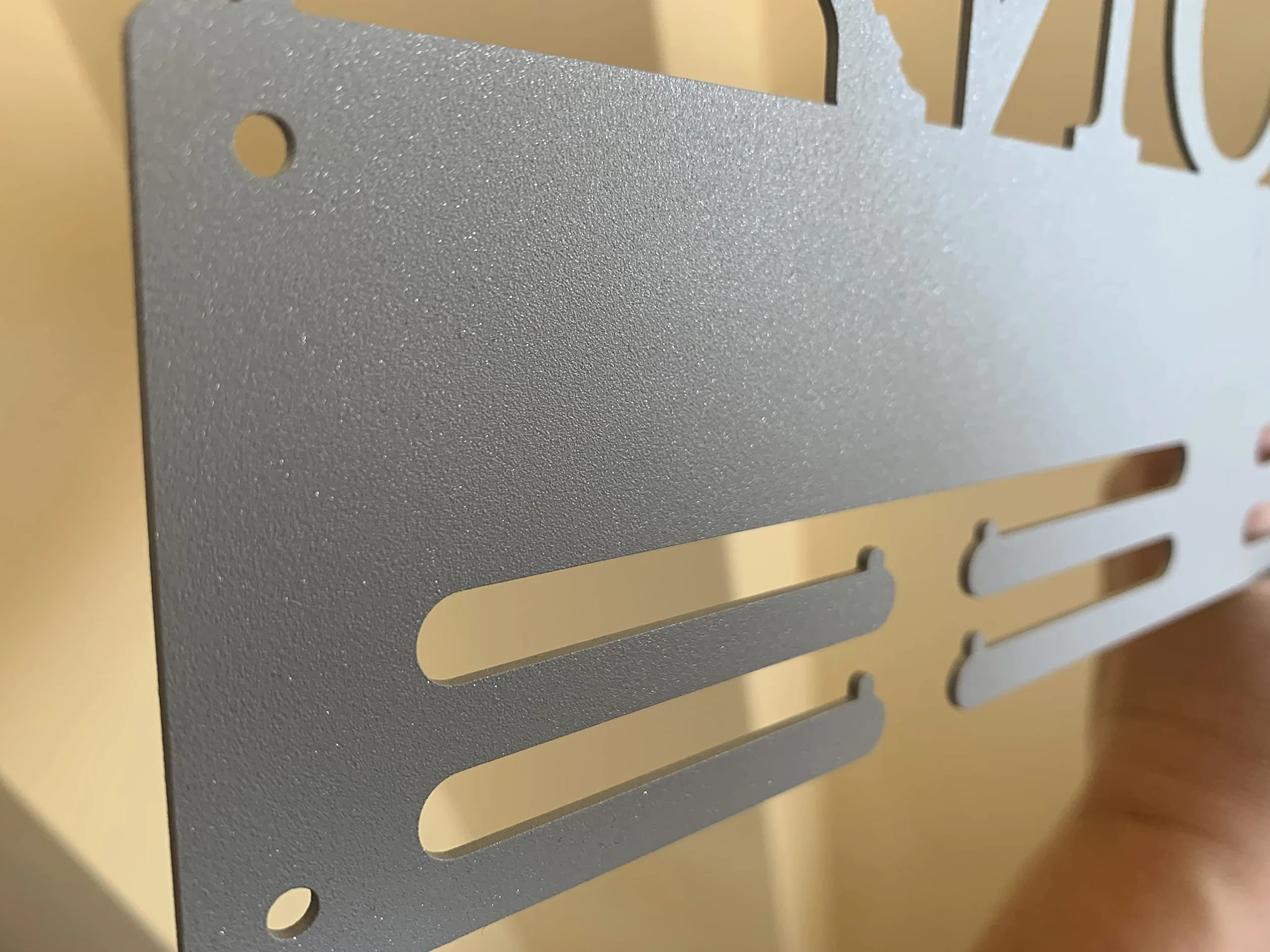 Porta Medaglie Personalizzato Calcio con Nome, Espositore a Parete con Gancio, Supporto in Metallo Design 1