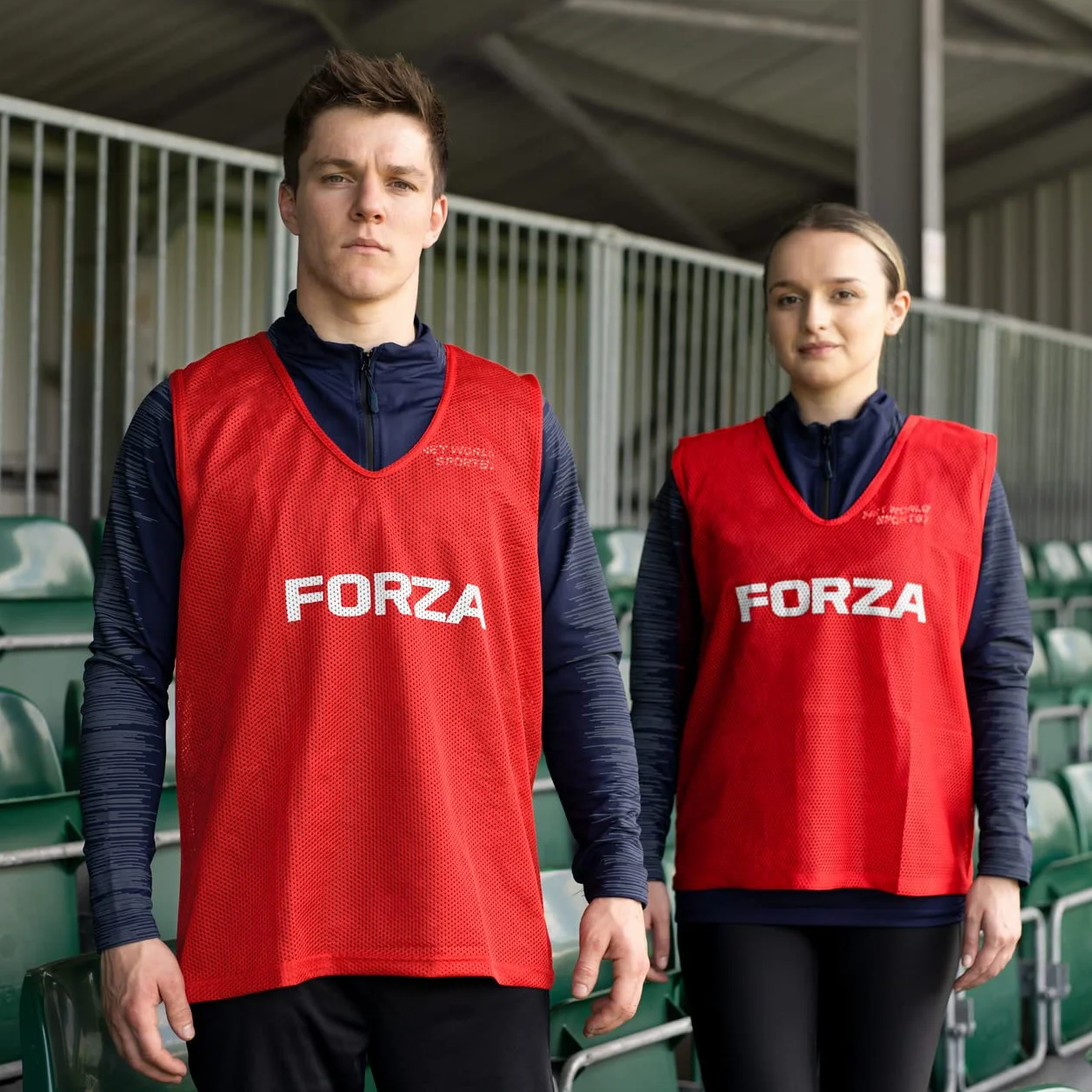 FORZA Pettorine da Allenamento Multi Sport Pacco da 5 Colori e Dimensioni