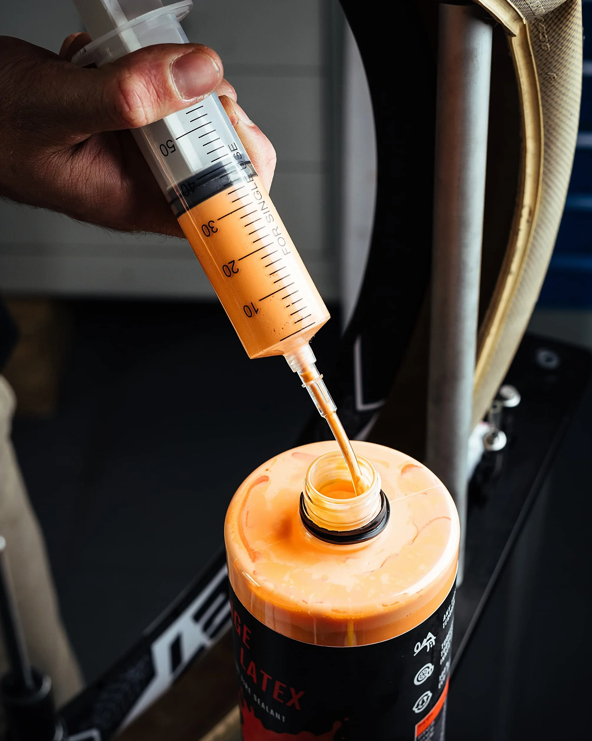 PMP Orange Latex Sigillante Antiforatura per Coperture Tubeless MTB e Strada