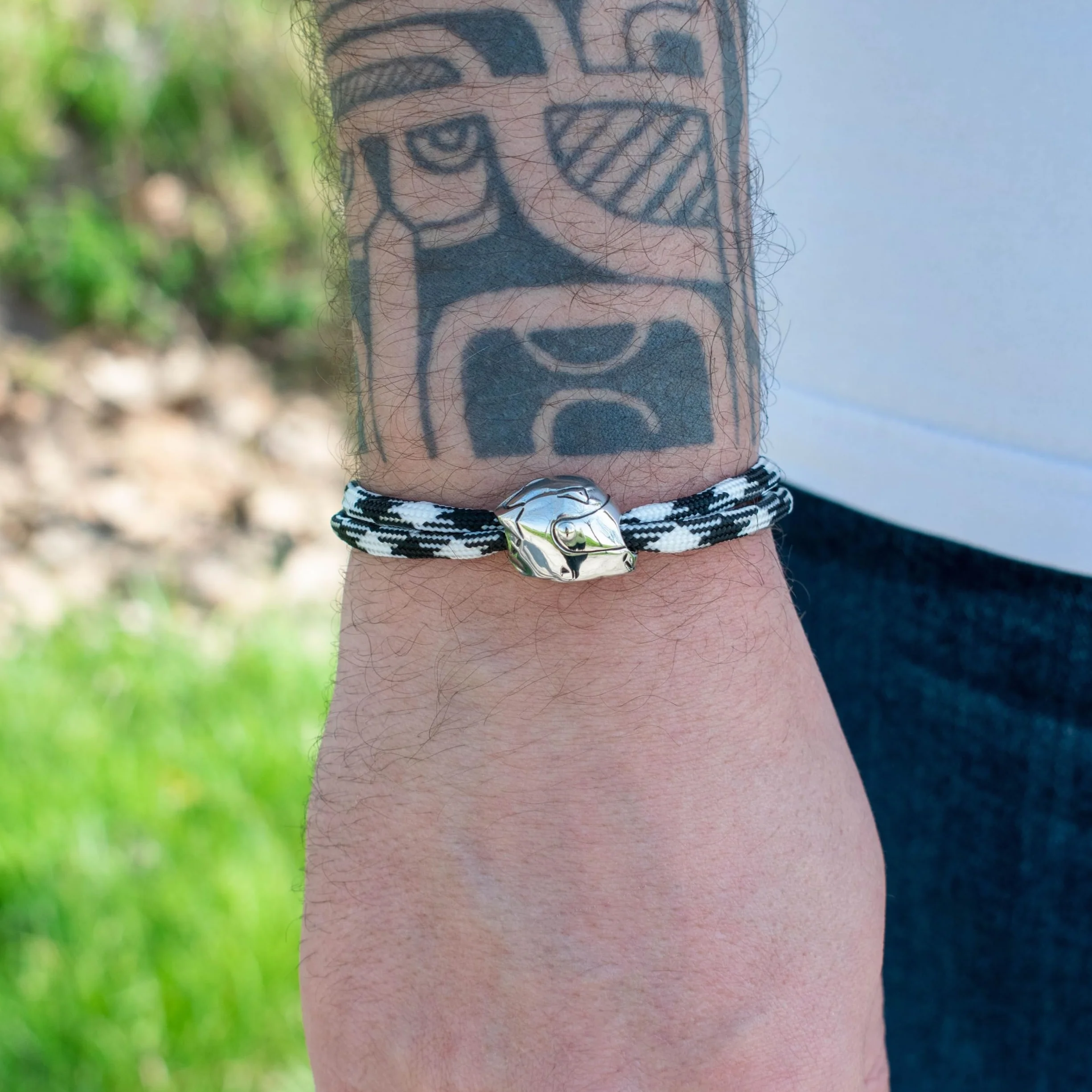 Bracciale da motociclista regolabile in acciaio inossidabile gioiello casco uomo donna idea regalo accessorio polso