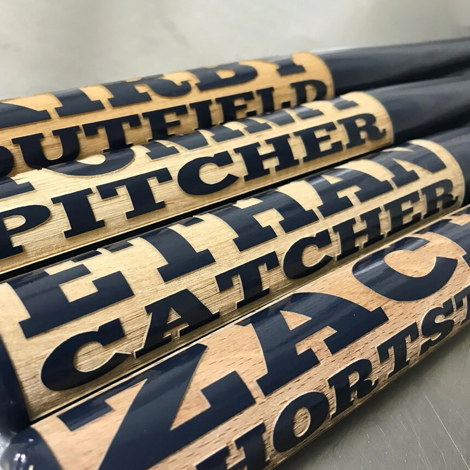Mini mazza da baseball personalizzata, nome inciso personalizzato, racchetta in legno da 18 pollici, regalo per porta anelli, allenatore, giocatore, squadra softball, Little League, testimoni