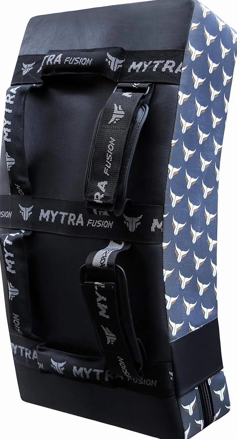 Mytra Fusion Kick Shield curvo MMA Strike Shield Muay Thai Training Strike pad Kicking Striking Shield Focus per Kickboxing Taekwondo e arti marziali