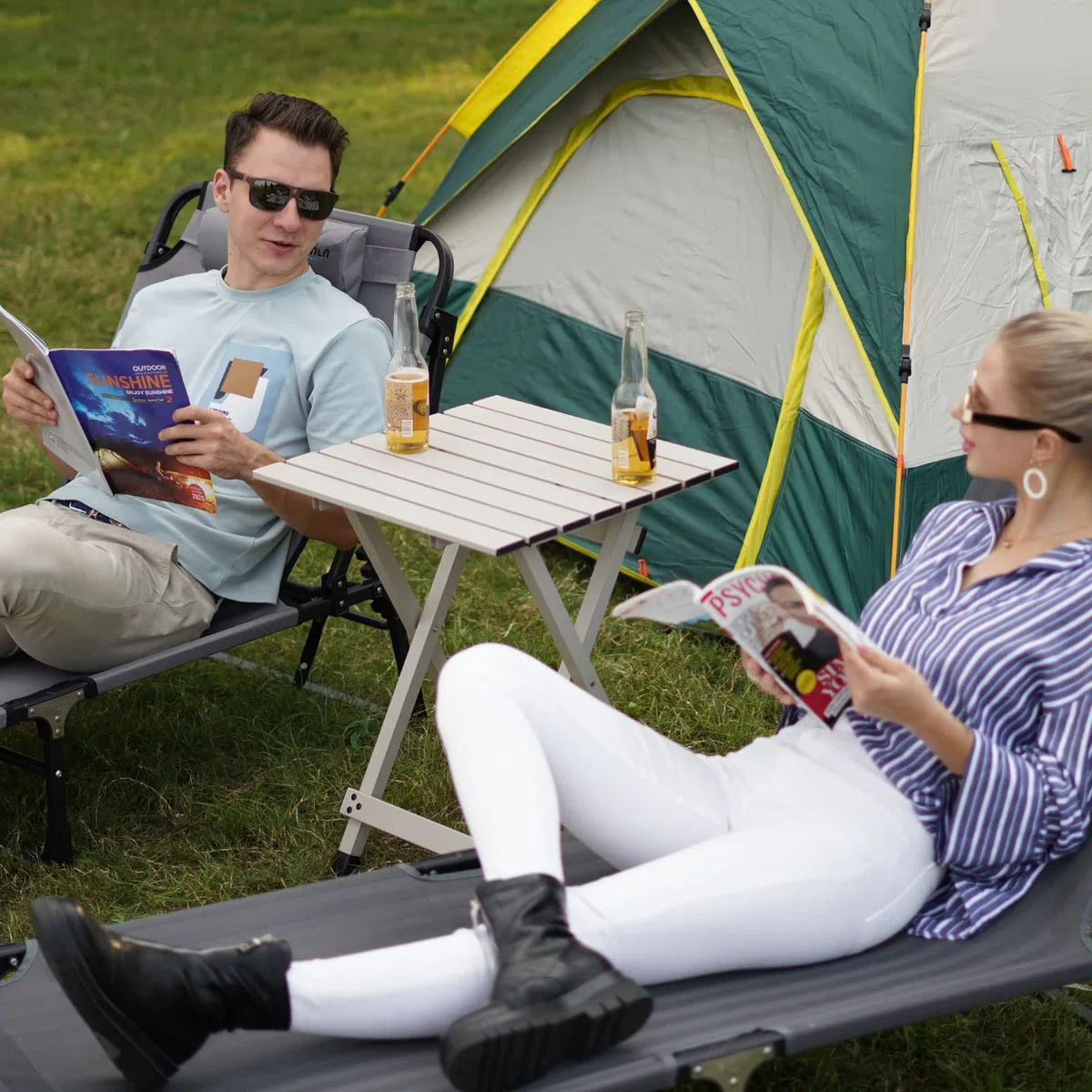 SUNNYFEEL - Tavolo da campeggio pieghevole, in alluminio, tavoli da picnic leggeri e compatti, tavolino da salotto, tavolo per snack